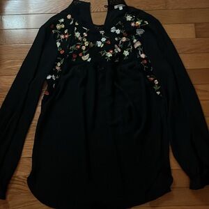 Gorgeous embroidered floral blouse